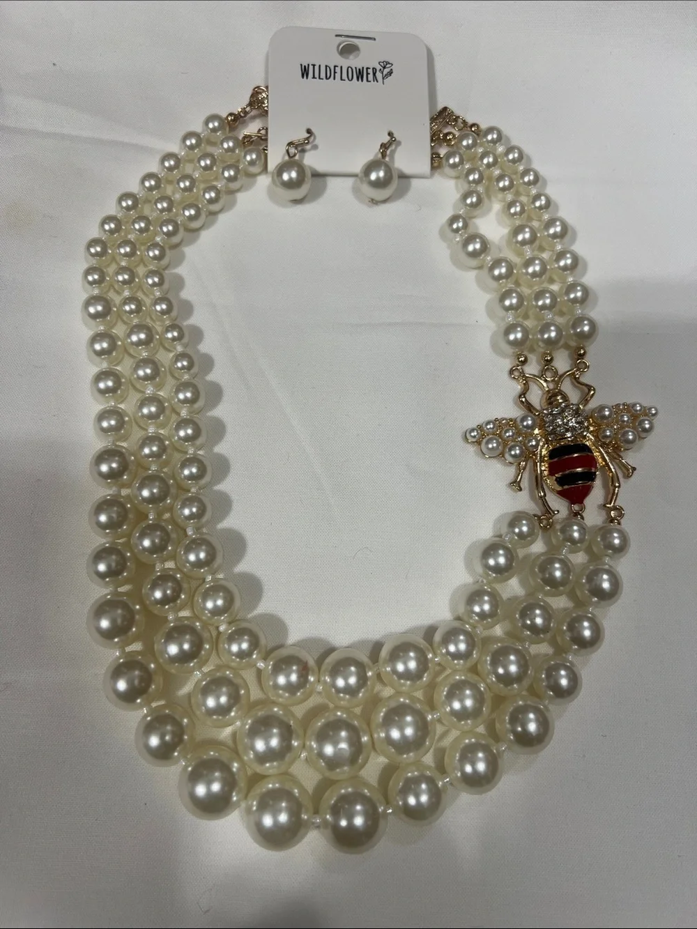 Wildflowers Cream Multi-Strand Pearl Necklace with Gold Bee Pendant - Picture 1 of 1